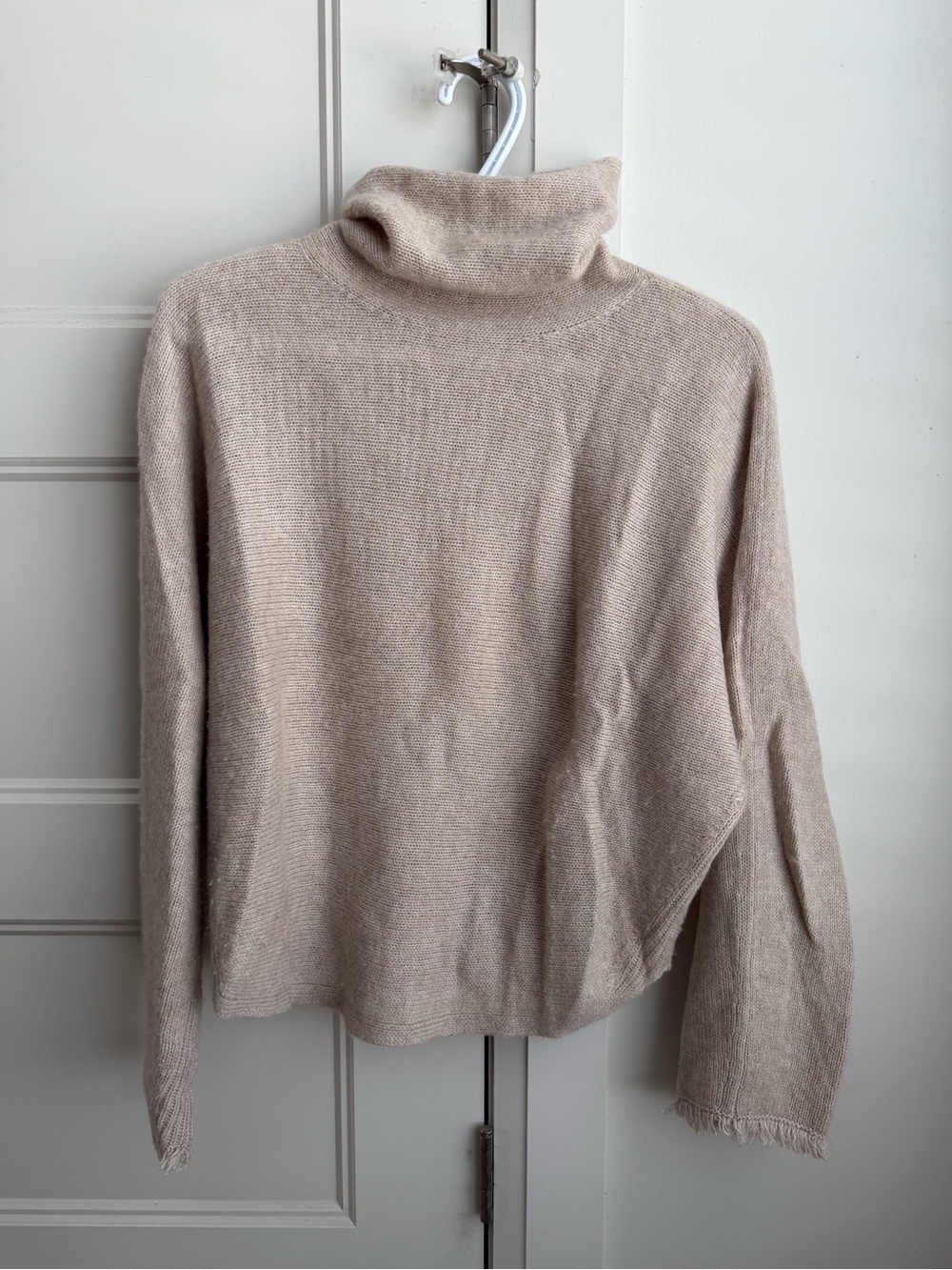Vince Women's Cashmere Turtleneck Sweater